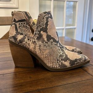 Vince Camuto Gigietta Snakeskin Bootie